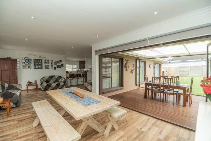 3 Bedroom Property for Sale in Rowallan Park Eastern Cape